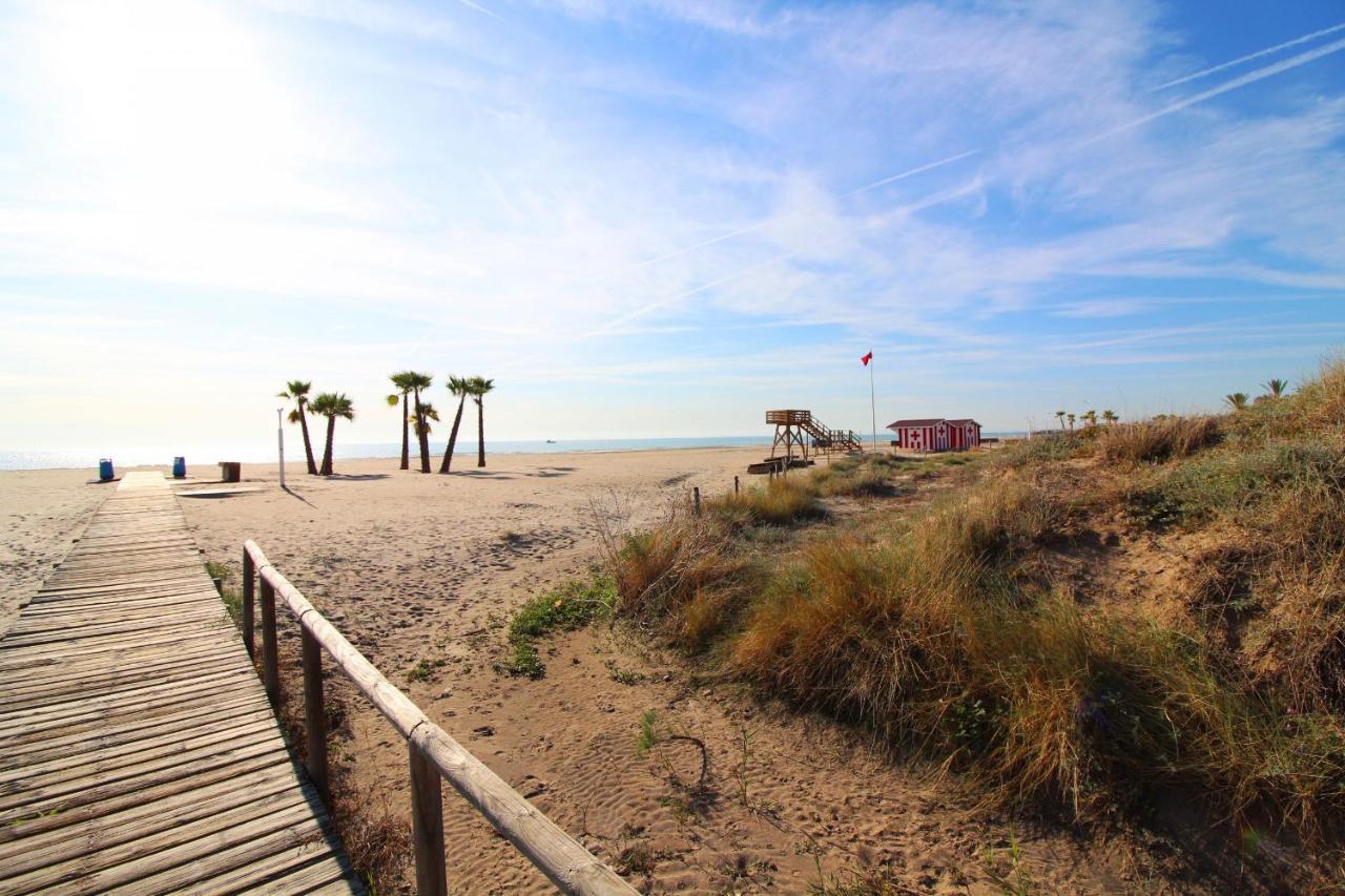Global Properties, Apartamento Con Terraza Y Vistas A La Playa 카넷드버렝구어 외부 사진